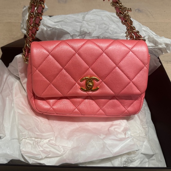 Chanel Small Flap Bag – Iridescent Pearl/Coral – Tags & Authenticity Included - Picture 1 of 5